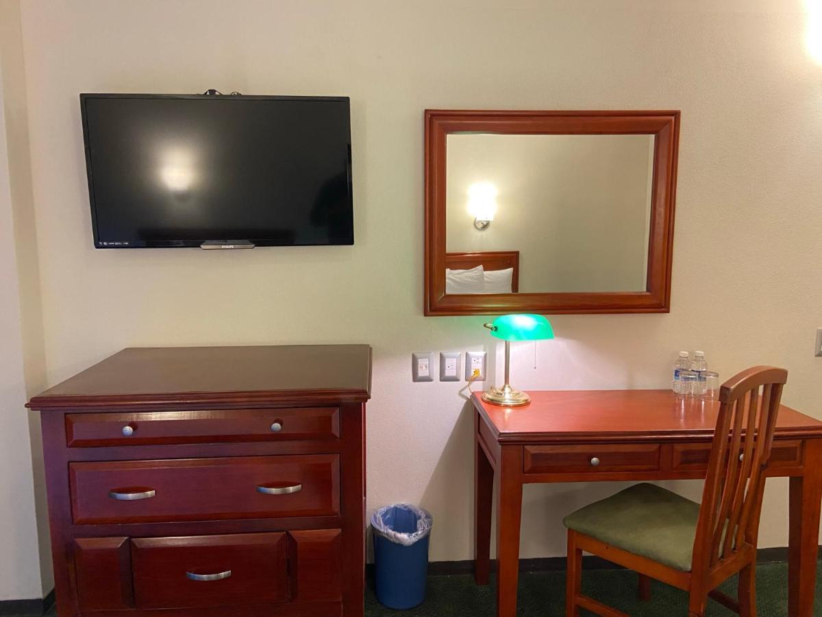 Hotel Enterprise Inn Poliforum ليون المظهر الخارجي الصورة