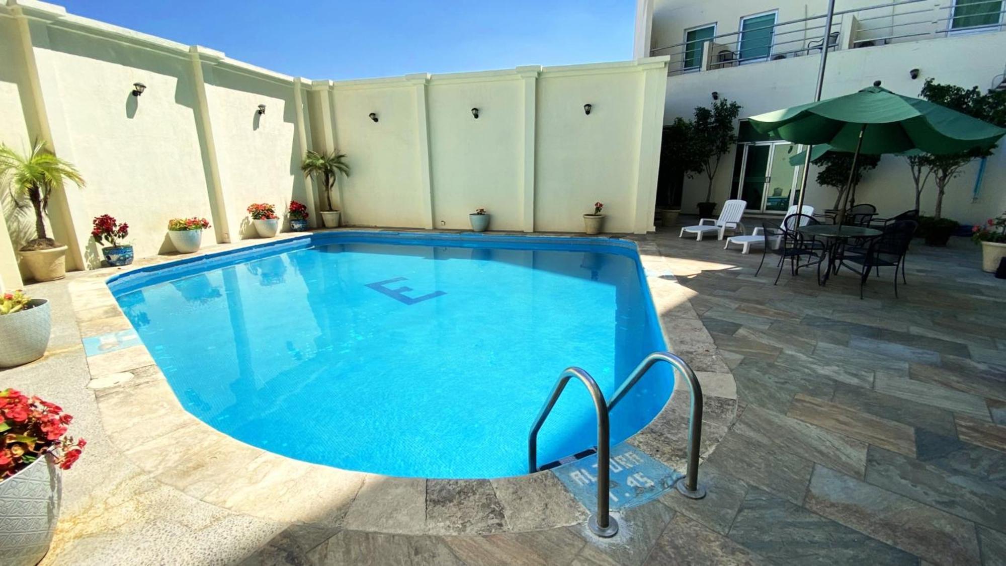 Hotel Enterprise Inn Poliforum ليون المظهر الخارجي الصورة